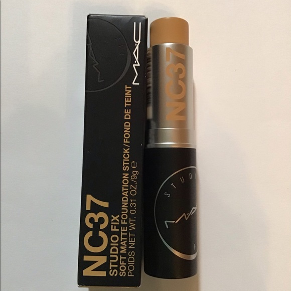 Studio Fix soft matte foundation stick - Picture 11 of 16